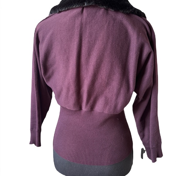 Axcess Liz Claiborne Sweater - Picture 4 of 8